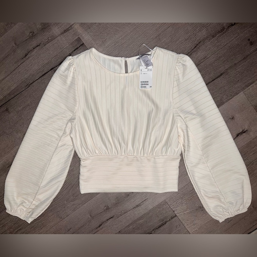 *NWT* Cream H&M blouse.